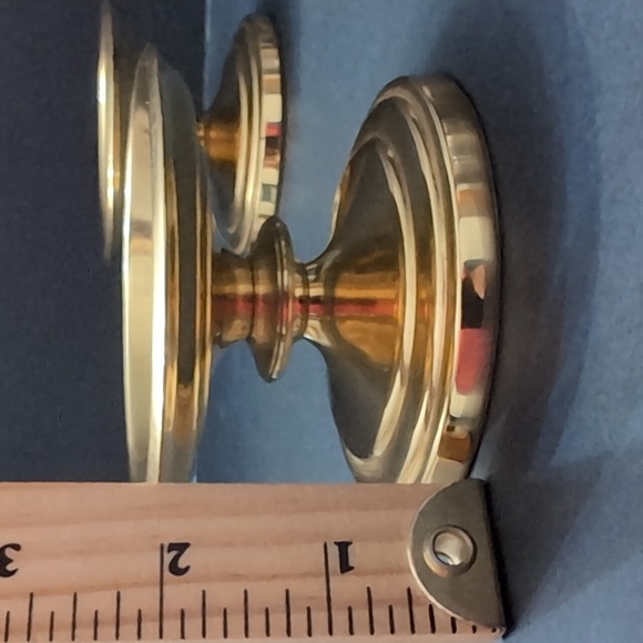 Partylite Set Of 2 Brass Short Piller Candle Holders. - Picture 9 of 10